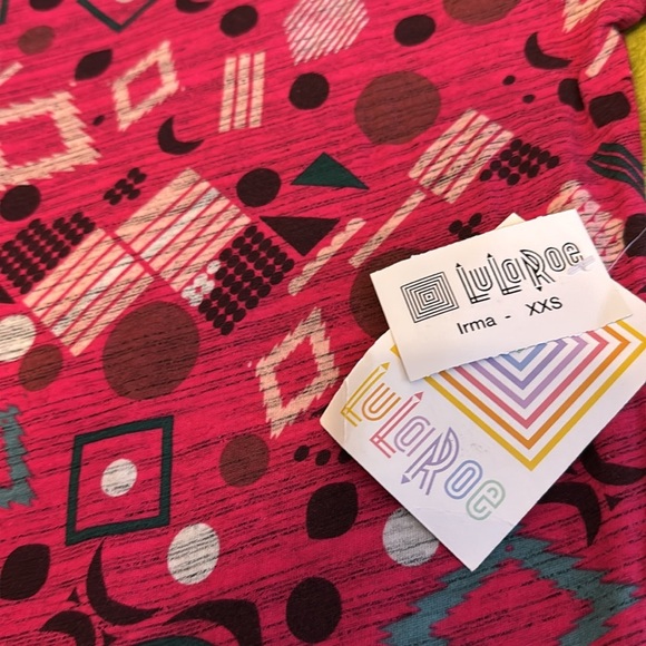LuLaRoe Irma High Low NWT Multi Geo Shape Pink Teal Cream Black Brown Sz XXS - Picture 5 of 7